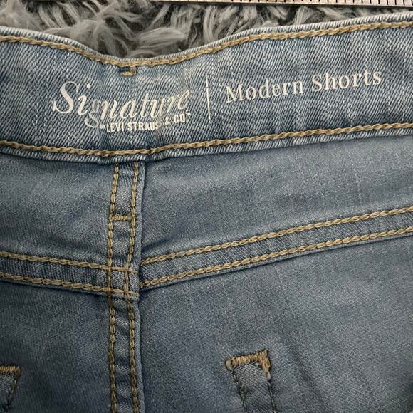 Levi’s Signature Modern Shorts Blue Jeans Denim Shorts Women’s 2 26 Cut-Offs - Picture 4 of 7